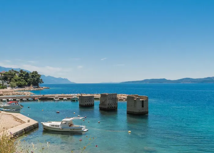 Mia 1 - Omis By Guide *