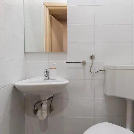 Mia 1 - Omis By Guide *