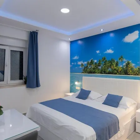 Mia 1 - Omis By Guide *