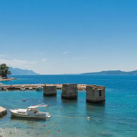 Mia 1 - Omis By Guide *